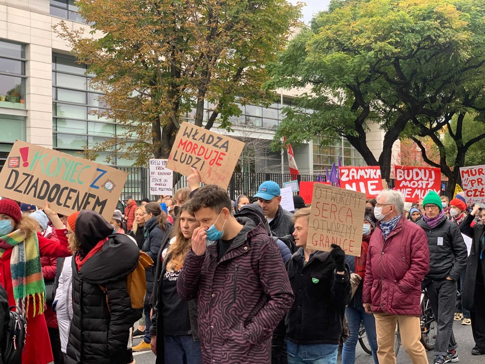 Marsz solidarności z migrantami pt. "STOP torturom na granicy" w stolicy