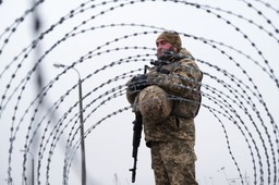 ukraina zadała rosji bolesne ciosy. drony uderzyły w okręt patrolowy i platformę wiertniczą na morzu kaspijskim