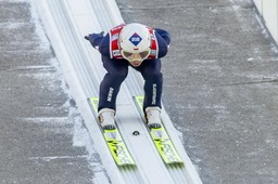 skoki narciarskie. puchar świata w lillehammer 21 listopada. transmisja tv, na żywo, kiedy, gdzie oglądać