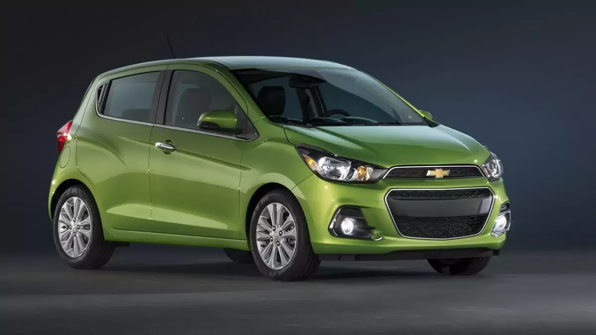 2016-Chevrolet-Spark-002