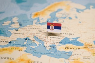 Przed ambasadą Izraela w Belgradzie postrzelono funkcjonariusza serbskiej policji