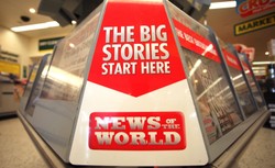 Szef News International, James Murdoch, podał się do dymisji