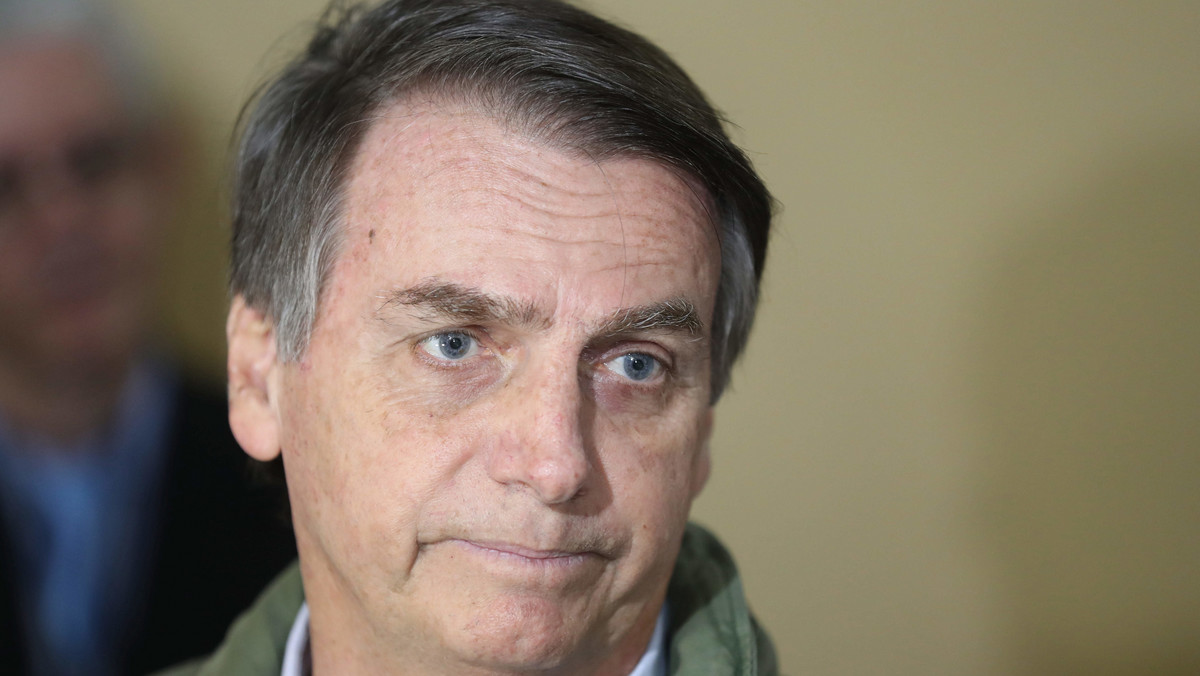 Kandydat skrajnej prawicy Jair Bolsonaro został wybrany na prezydenta Brazylii. W drugiej turze wyborów zdobył on 55,2 proc. głosów, a jego lewicowy rywal, Fernando Haddad - 44,8 proc. - poinformował Najwyższy Trybunał Wyborczy po przeliczeniu niemal wszystkich głosów.