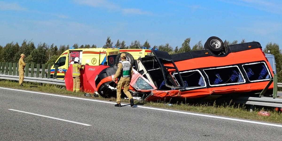 Wypadek busa na A4 pod Rzeszowem.