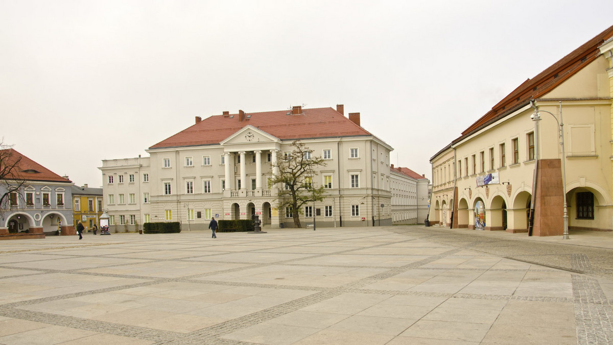 Bogatą ofertę z okazji trwającego Roku Sienkiewiczowskiego zaplanowało Muzeum Narodowe w Kielcach. W ciągu roku odbędą się liczne wystawy m.in. w należącym do instytucji pałacyku pisarza w Oblęgorku (Świętokrzyskie).