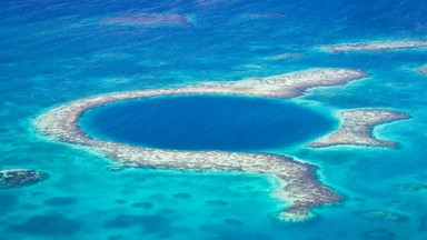 Cywilizacja Majów upadła z powodu susz i braku deszczu? Nowe odkrycia z Great Blue Hole w Belize