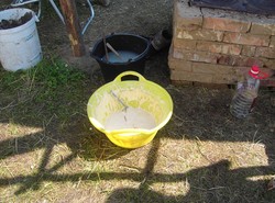 Rozbili nielegalny obóz na prywatnej łące