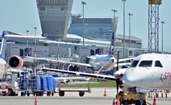 Lotnisko Chopina: W poniedziałek trzy dodatkowe rejsy z Wielkiej Brytanii