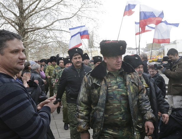Nerwowo na Krymie. Kozackie oddziały wspierają Rosjan