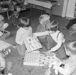 Tylko wychowani w czasach PRL sobie poradzą. Trudny QUIZ o zabawach i zabawkach w PRL-u