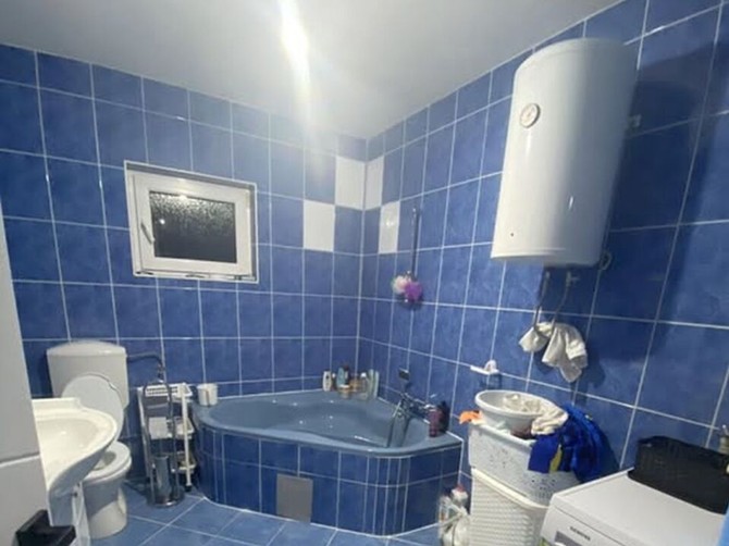 Hteo da renovira kupatilo iz 2000ih, dobio super rešenje!