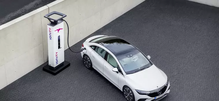 BMW i Daimler pozwani za niechęć do szybszej redukcji CO2