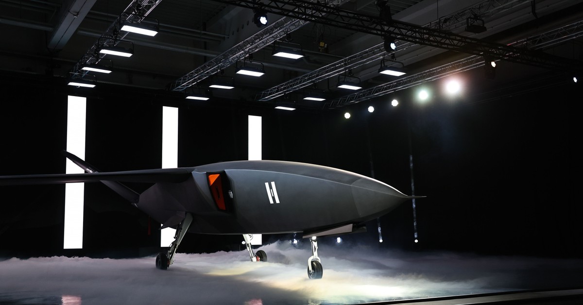 Niemiecki startup Helsing prezentuje drona bojowego „Europa” [ZDJĘCIA]