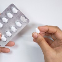 Ha ilyen bőrelváltozást tapasztal véralvadásgátló mellett, azonnal hívjon orvost!