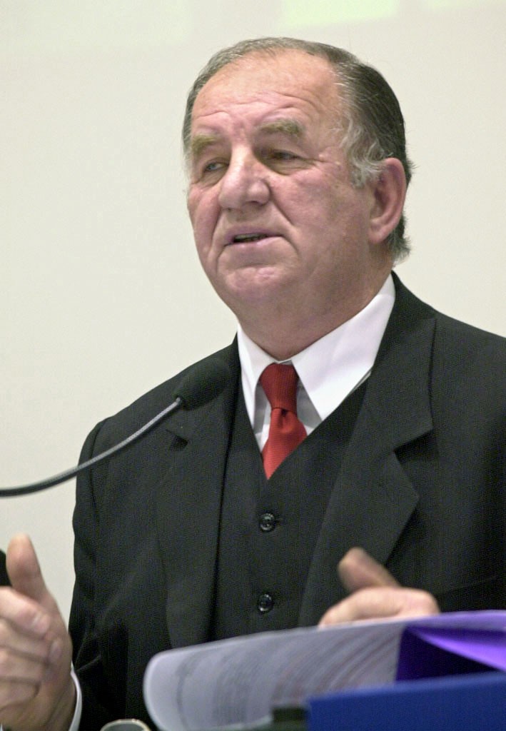 Zomrel prvý predseda BBSK Milan Marčok.