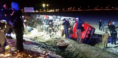 Garwolin. Autobus z 48 pasażerami wypadł z obwodnicy. Są ranni