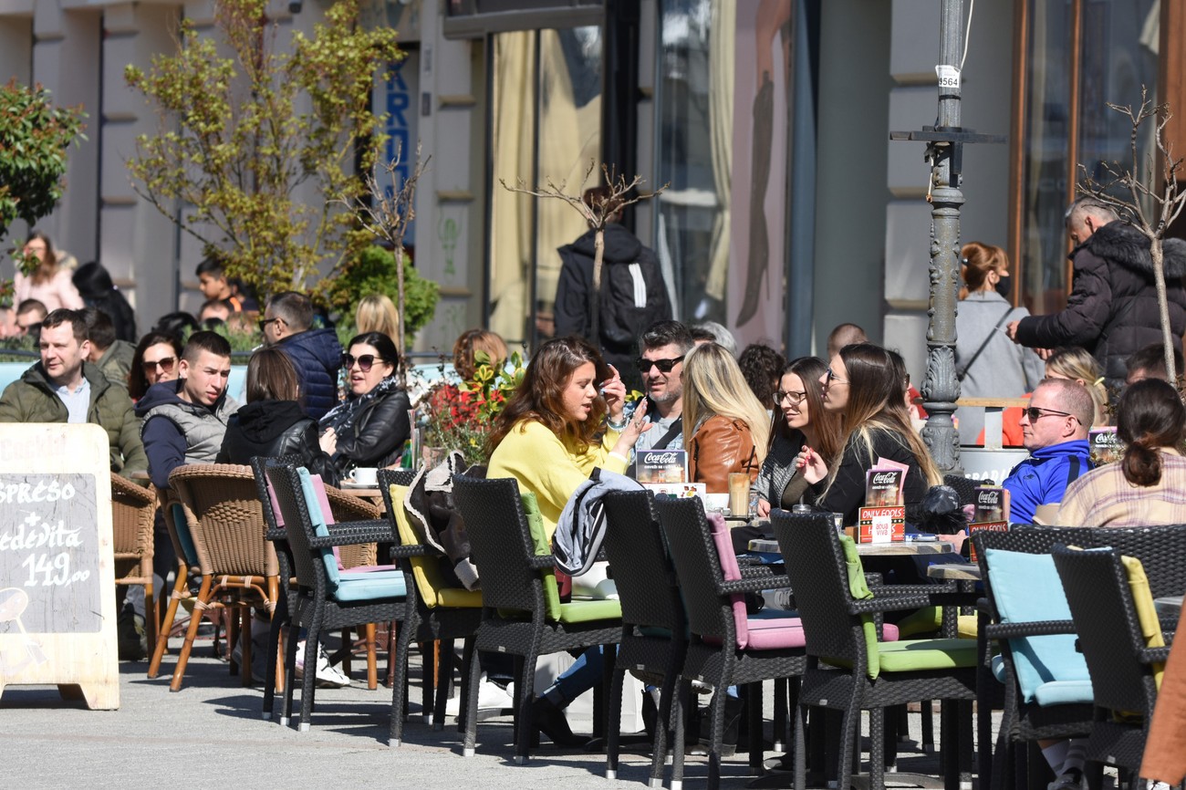 Kolaps ugostiteljstva u Nemačkoj! Zatvara se više od 15.000 barova, kafića i restorana, nemaju prebijene pare: &#34;Broj stečajeva će samo rasti u 2024. godini&#34;