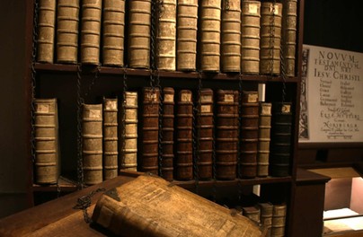 Biblioteka Łańcuchowa. Jedyna taka w środkowej Europie!