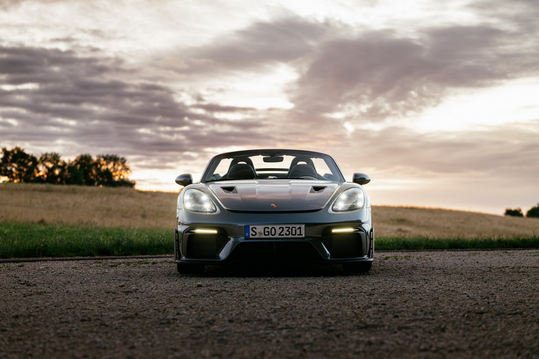 Porsche 718 Spyder RS