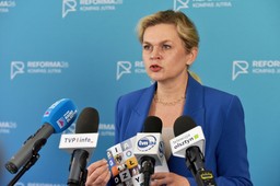 przykra niespodzianka na paskach wynagrodzeń. men szykuje zmiany dla nauczycieli