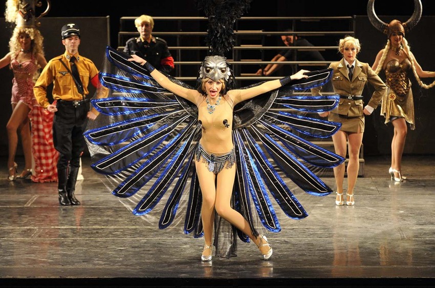 Jelena Jovičić tumači lik zavodljive sekretarice