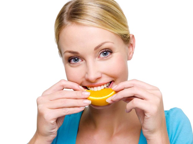 4530_devojkaaaa-shutterstock_44371831