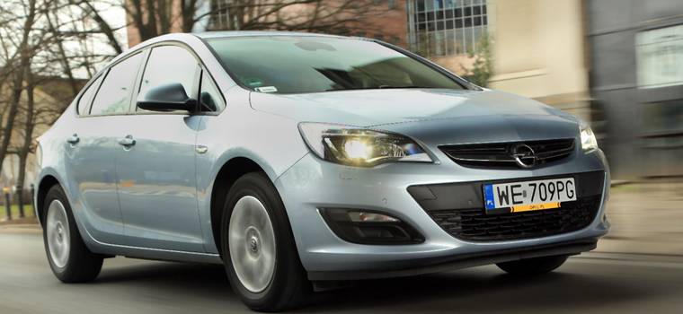 Opel Astra 1.4 Turbo LPG - mocny sedan zasilany gazem