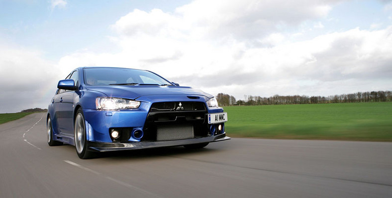 Mitsubishi Lancer Evo X FQ-400: fotogaleria