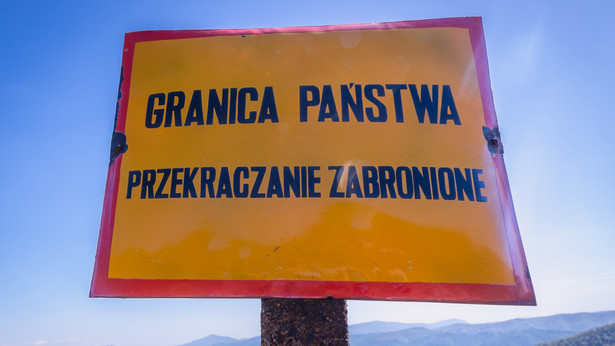 Znak granica państwa - przekraczanie zabronione