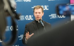 Rzecznik KEP: Ustawa o ograniczeniu handlu w niedzielę nie jest satysfakcjonująca