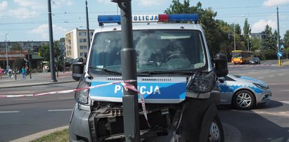 Kolizja radiowozu. Policjant zapłacił mandat