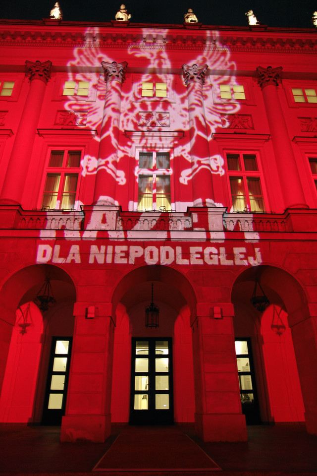 Iluminacja Pałacu Prezydenckiego. Fot. Agata Grzybowska / Agencja Gazeta