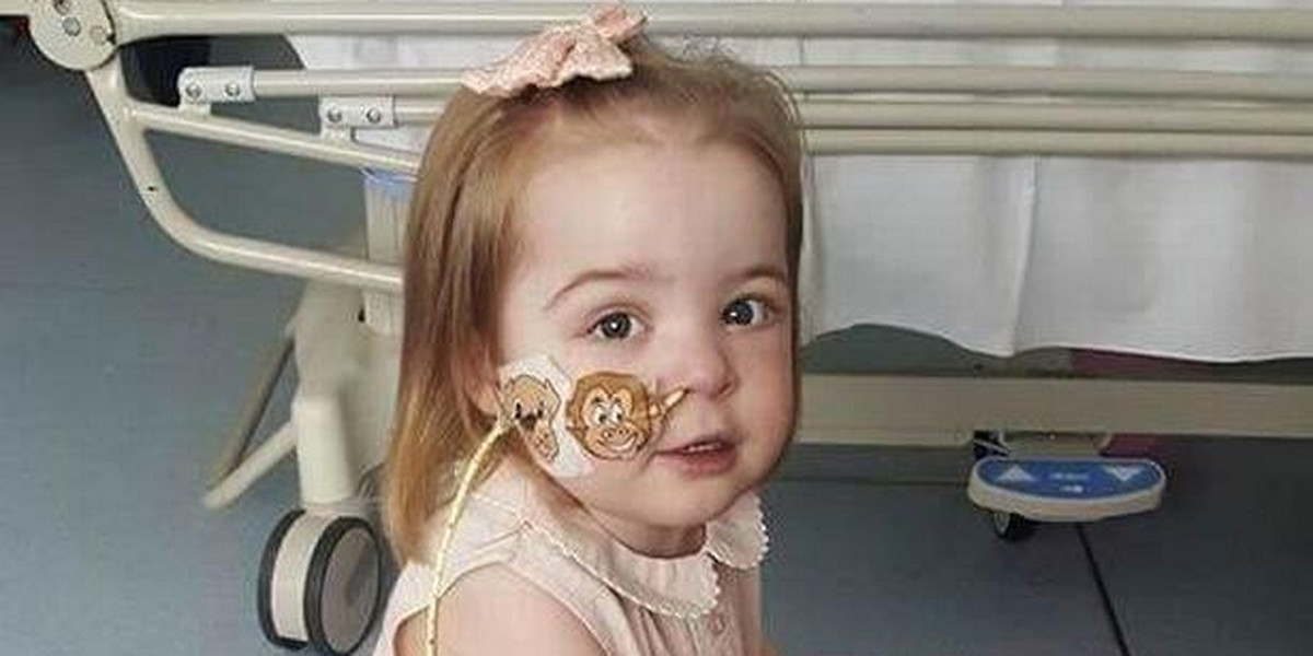 Irlandia. Trzyletnia Holly Carroll czeka na przeszczep serca