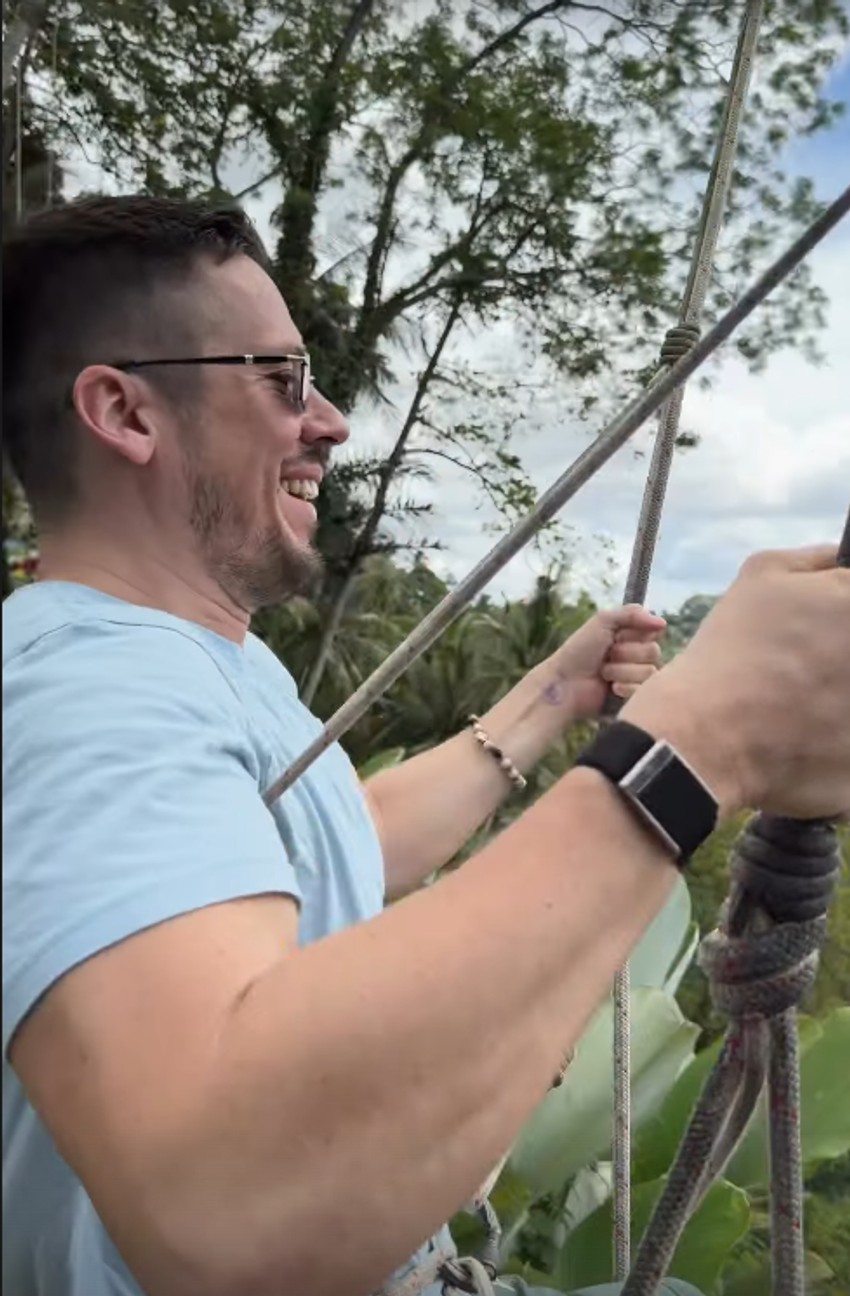 Nikola Rokvić na najpoznatijoj ljuljašci na Baliju