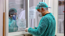 Włochy: przeprowadzono pierwszy w Europie przeszczep obu płuc zniszczonych przez COVID-19. 18-letni pacjent wraca do zdrowia