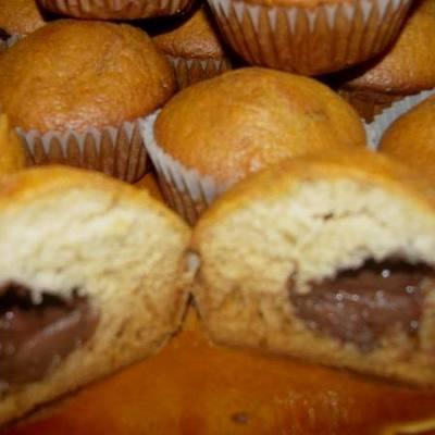 Csokipudinggal töltött muffin
