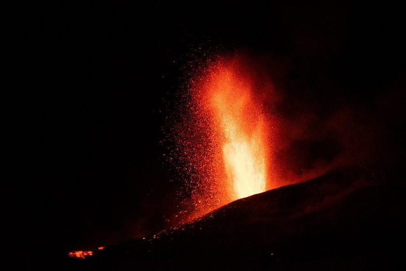Erupcja wulkanu Cumbre Viejo
