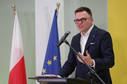 Hołownia: Nie możemy płacić Putinowi milionów dolarów dziennie za to, że tankujemy nasze samochody