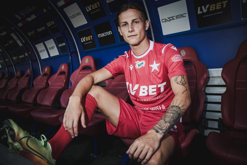 Austriacki piłkarz serbskiego pochodzenia potrafi dzięki szybkości i zwinności mijać rywali jak tyczki