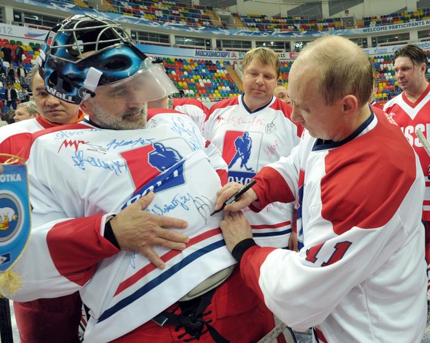 Władimir Putin hokeistą