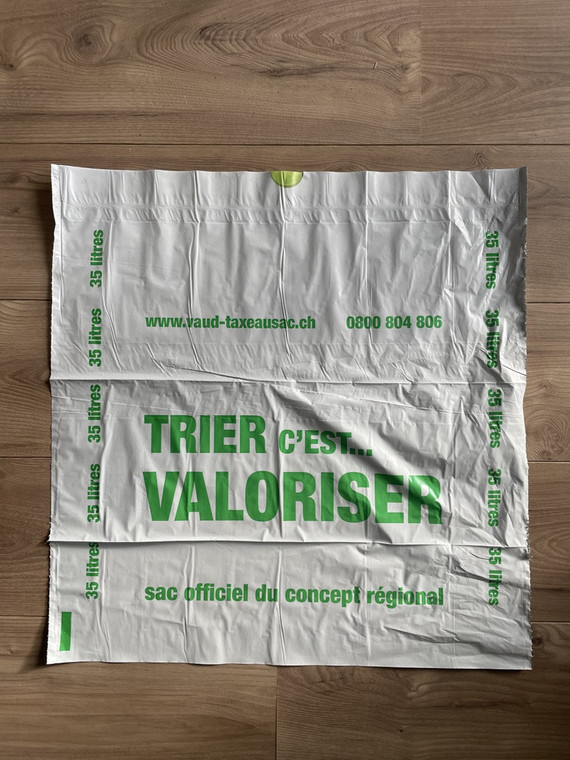 Oficjalny opodatkowany worek na śmieci z kantonu Vaud