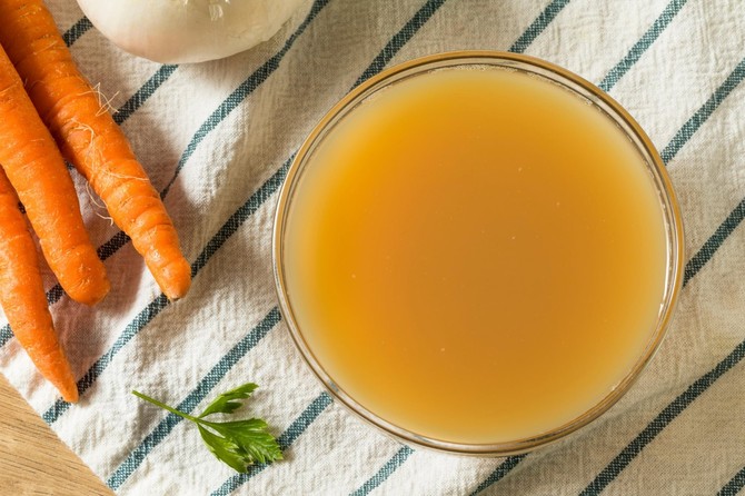 Bistra pileća supa bogata je vitaminom C i cinkom koji jačaju imunitet