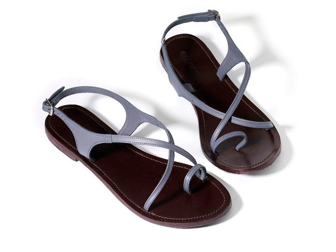 Kolorowe sandały z kolekcji Reserved wiosna-lato 2011