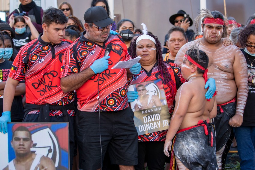 Porodica Dejvida Dungaja na protestima