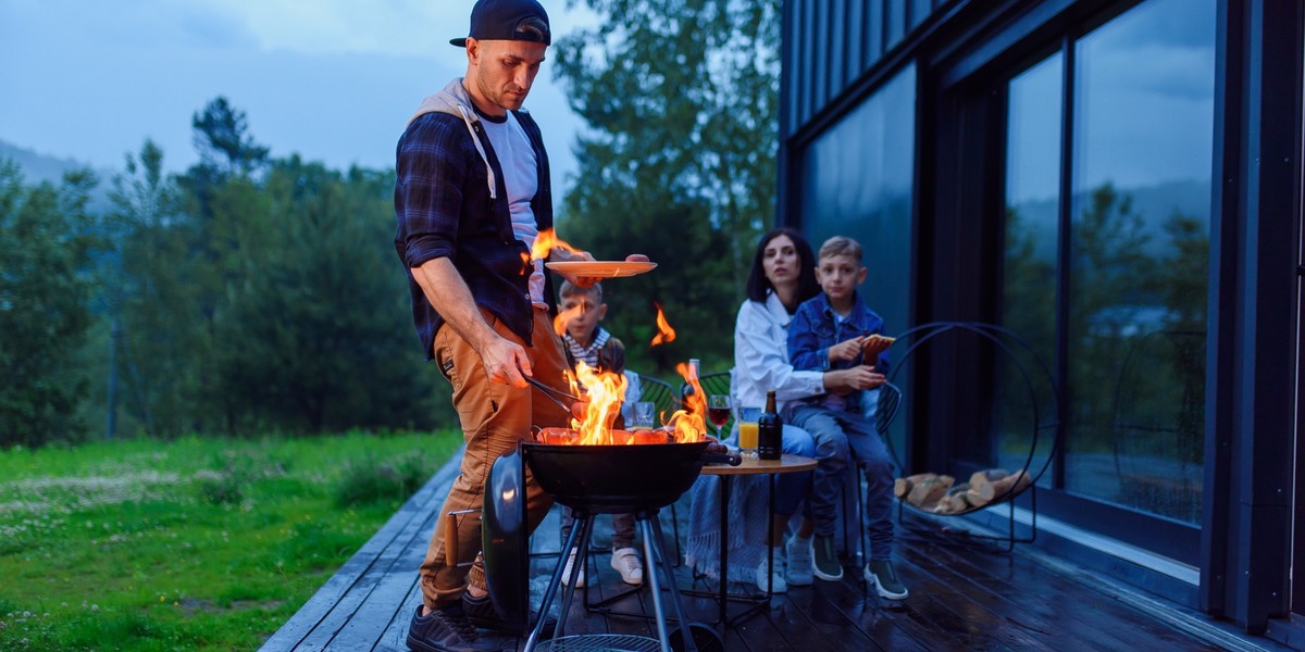 Megaprzegląd grilli gazowych i węglowych. Modele na każdą kieszeń