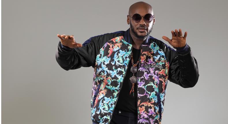 2Baba wants Nigerians to give whatever they can to displaced people [Peace FM]