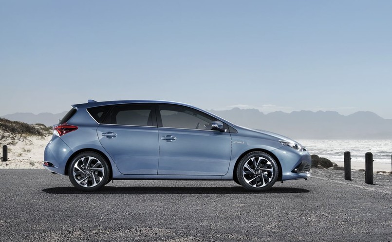 Toyota auris hybrid