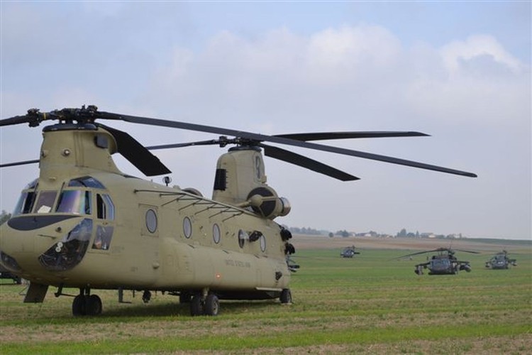 Amerykańskie śmigłowce lądowały niedaleko Gruty (fot. www.gruta.pl)