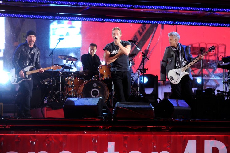 Cały koncert można obejrzeć w sieci…