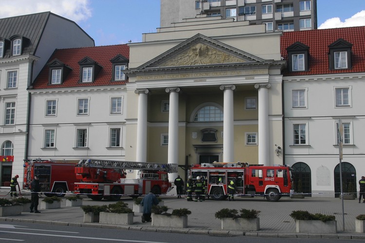Ogień nie przeniósł się na inne budynki